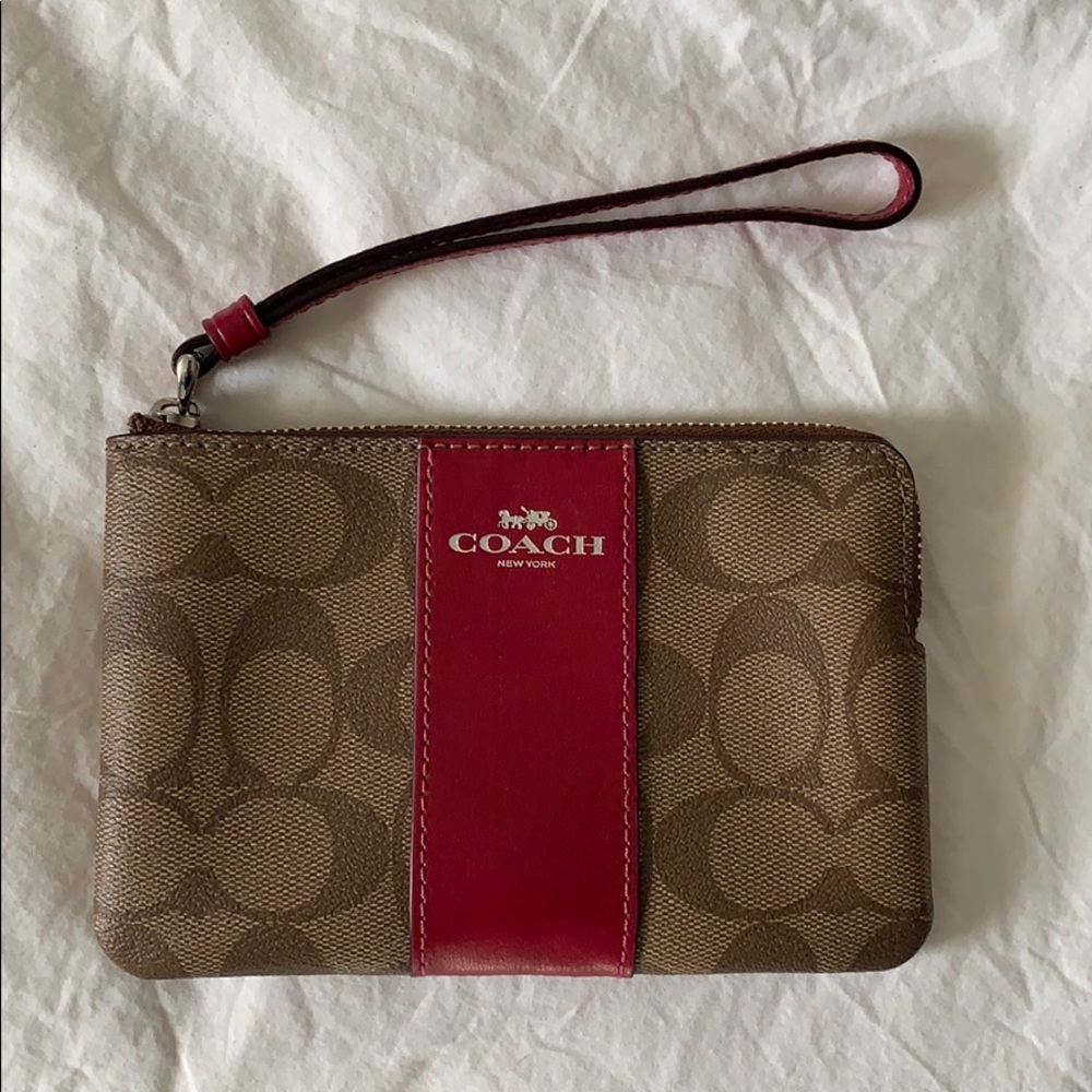 BRAND NEW Coach Wristlet